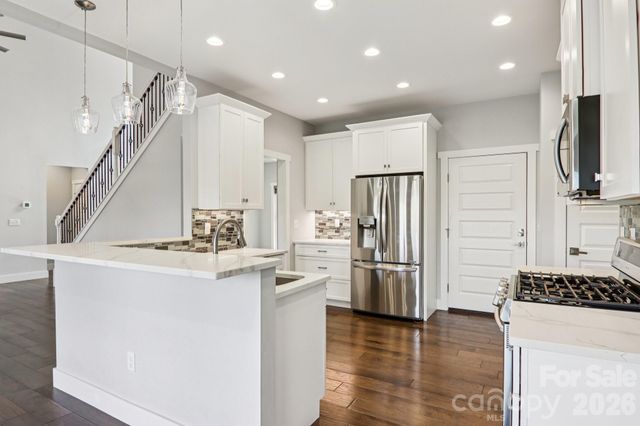 98 Hamilton Woods Lane, Etowah, NC 28729