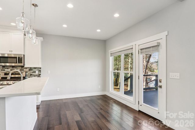 98 Hamilton Woods Lane, Etowah, NC 28729