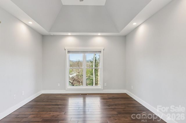 98 Hamilton Woods Lane, Etowah, NC 28729