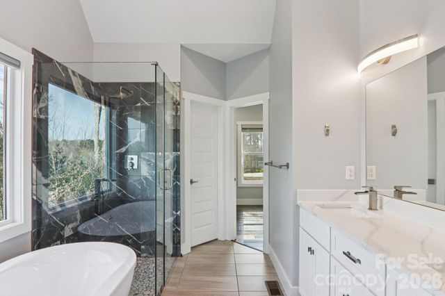 98 Hamilton Woods Lane, Etowah, NC 28729