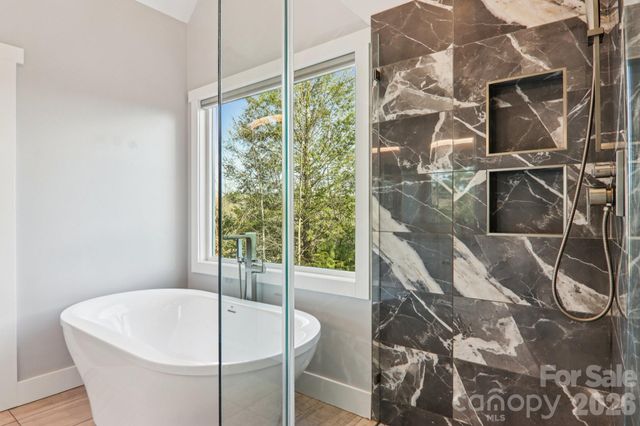 98 Hamilton Woods Lane, Etowah, NC 28729
