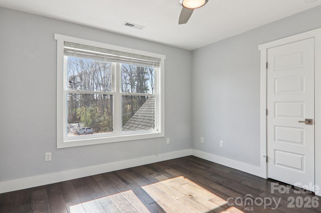 98 Hamilton Woods Lane, Etowah, NC 28729