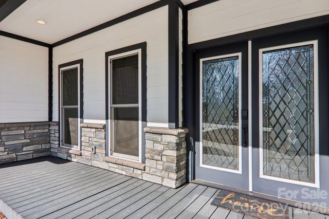 98 Hamilton Woods Lane, Etowah, NC 28729