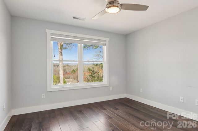 98 Hamilton Woods Lane, Etowah, NC 28729