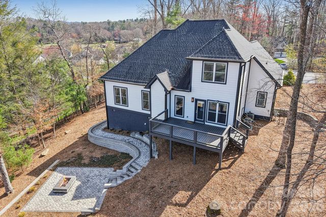 98 Hamilton Woods Lane, Etowah, NC 28729