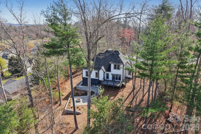 98 Hamilton Woods Lane, Etowah, NC 28729