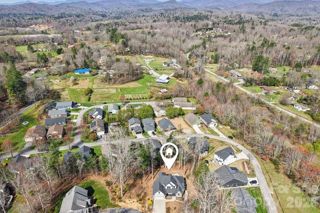 98 Hamilton Woods Lane, Etowah, NC 28729