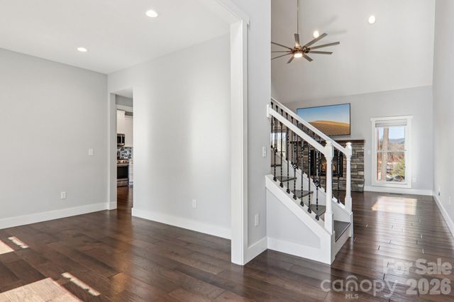 98 Hamilton Woods Lane, Etowah, NC 28729
