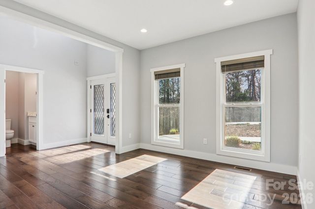 98 Hamilton Woods Lane, Etowah, NC 28729