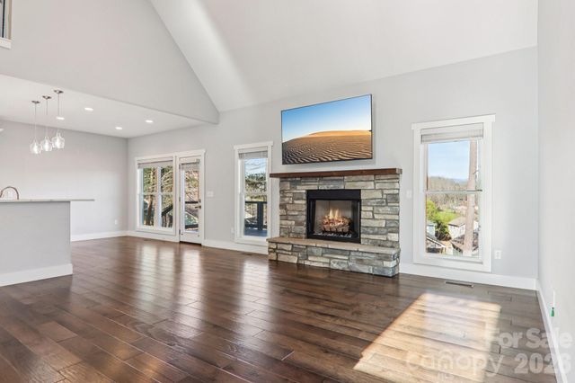 98 Hamilton Woods Lane, Etowah, NC 28729