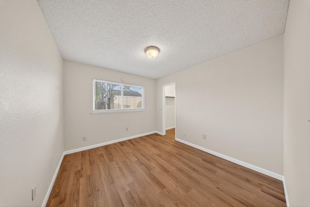 7263 Hayward Dr, Sacramento, CA 95828