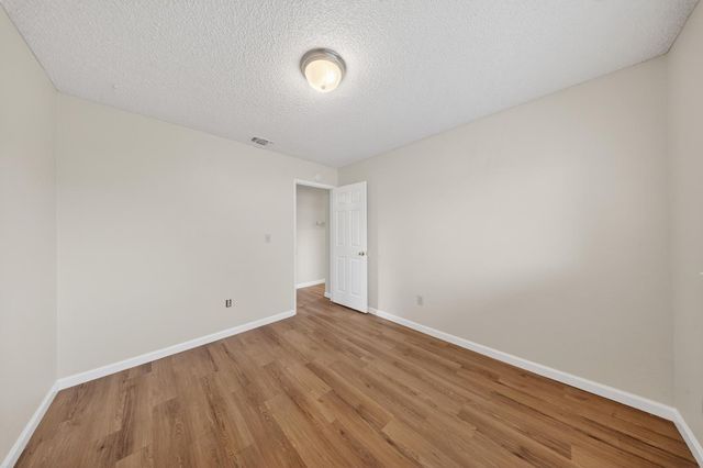 7263 Hayward Dr, Sacramento, CA 95828