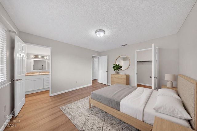 7263 Hayward Dr, Sacramento, CA 95828