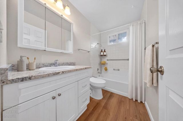 7263 Hayward Dr, Sacramento, CA 95828