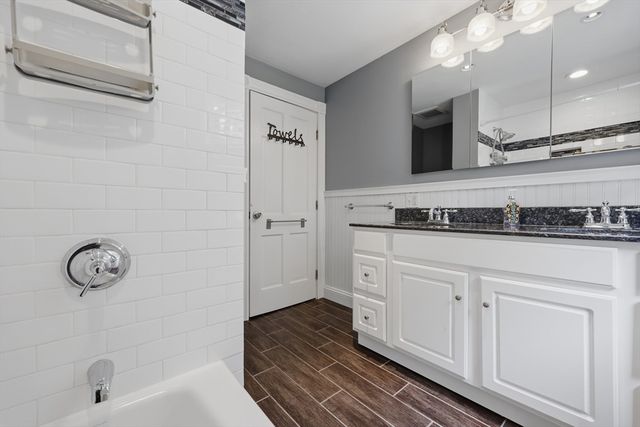 26 Kathleen Dr, Andover, MA 01810