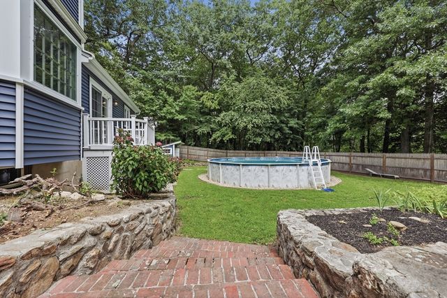 26 Kathleen Dr, Andover, MA 01810