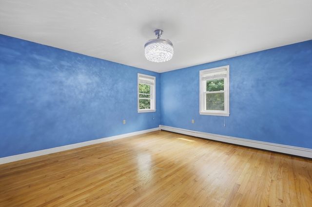 26 Kathleen Dr, Andover, MA 01810