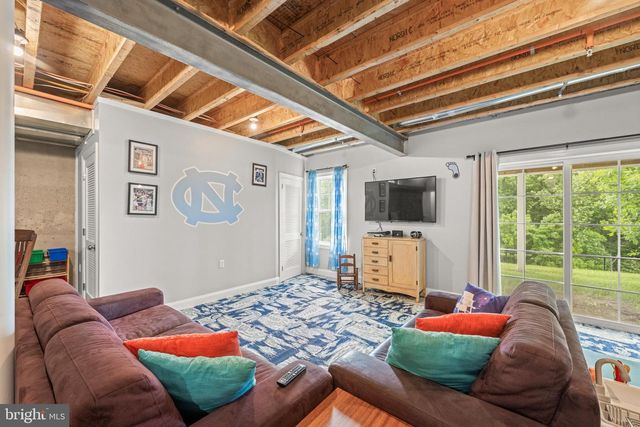 47 HUNTERS LN, Glen Mills, PA 19342
