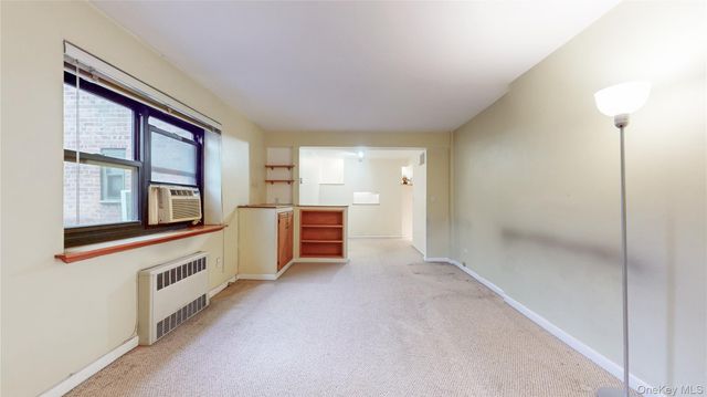 102-45 67th Rd 2R, Forest Hills, NY 11375