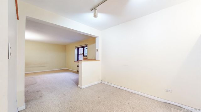 102-45 67th Rd 2R, Forest Hills, NY 11375