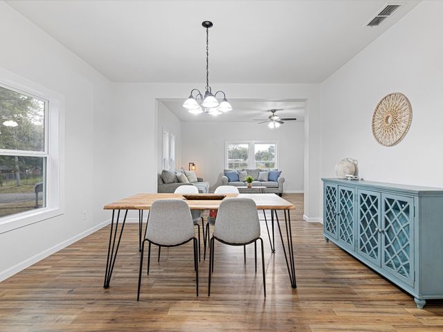 611 Cherry Street, Bowie, TX 76230