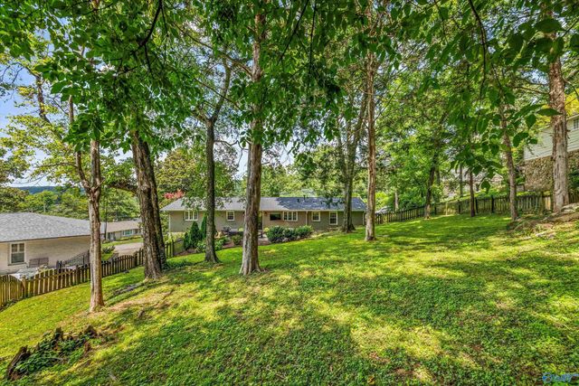 1600 Mountainbrook Drive SE, Huntsville, AL 35801