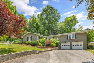 1600 Mountainbrook Drive SE, Huntsville, AL 35801