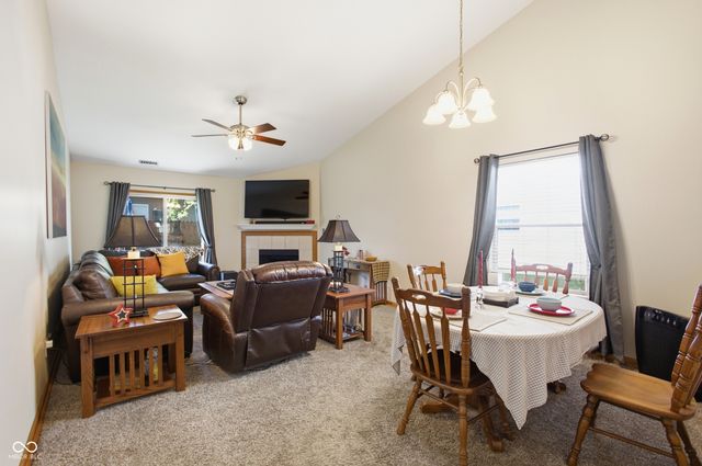 725 Chestnut Lane, Brownsburg, IN 46112