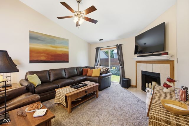 725 Chestnut Lane, Brownsburg, IN 46112