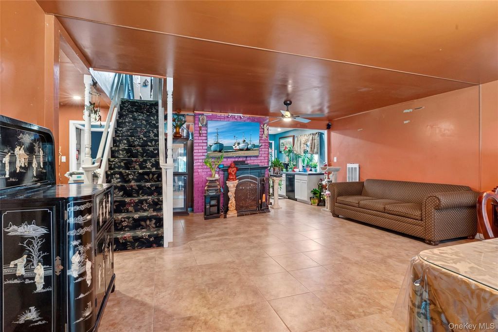 42 Mockingbird Lane, Levittown, NY 11756 — photo 3