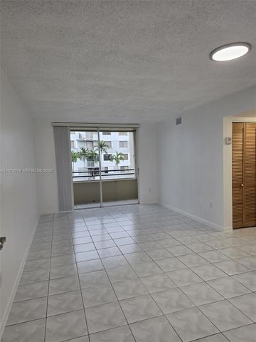 8320 NW 8th Street 2-311, Miami, FL 33126