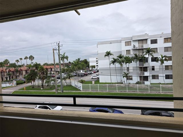 8320 NW 8th Street 2-311, Miami, FL 33126