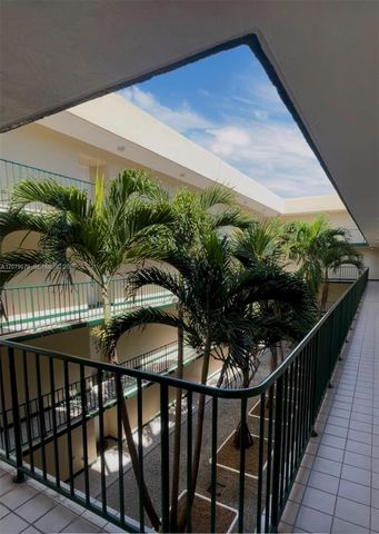 8320 NW 8th Street 2-311, Miami, FL 33126