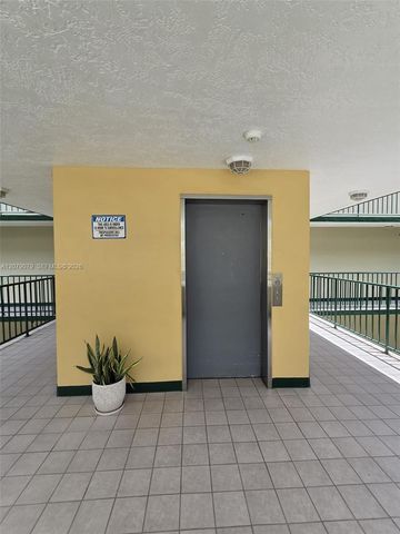 8320 NW 8th Street 2-311, Miami, FL 33126