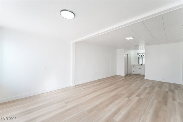 4980 Ridge Drive, Las Vegas, NV 89103