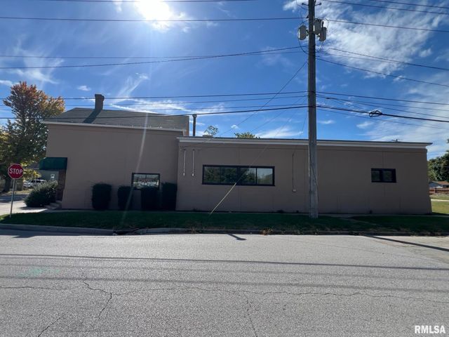 500 46TH Street, Rock Island, IL 61201