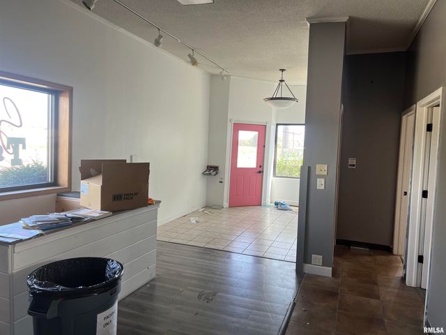 500 46TH Street, Rock Island, IL 61201