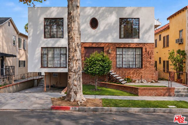 314 N Almont Drive, Beverly Hills, CA 90211