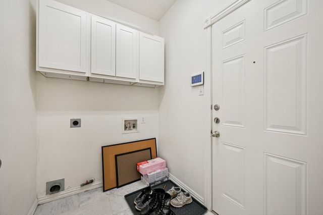 3873 Gillespie Drive, Carrollton, TX 75010