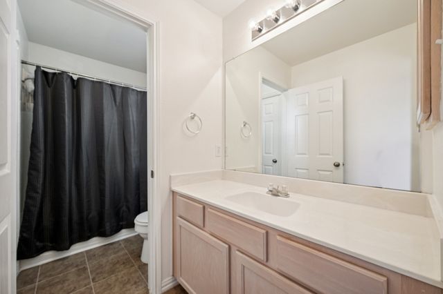 3873 Gillespie Drive, Carrollton, TX 75010