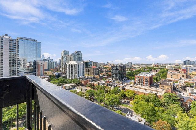 1355 N Sandburg Terrace 1801D, Chicago, IL 60610