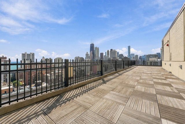 1355 N Sandburg Terrace 1801D, Chicago, IL 60610