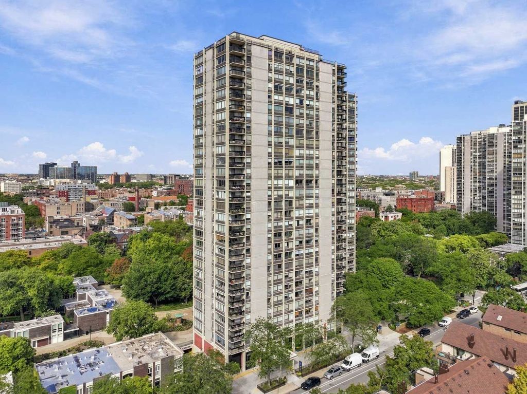 1355 N Sandburg Terrace 1801D, Chicago, IL 60610
