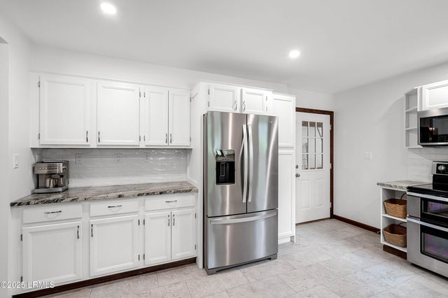 1806 Courtland Street, Port Royal, SC 29935