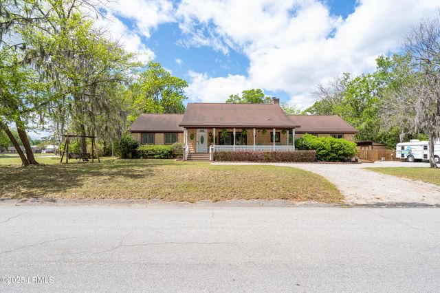 1806 Courtland Street, Port Royal, SC 29935