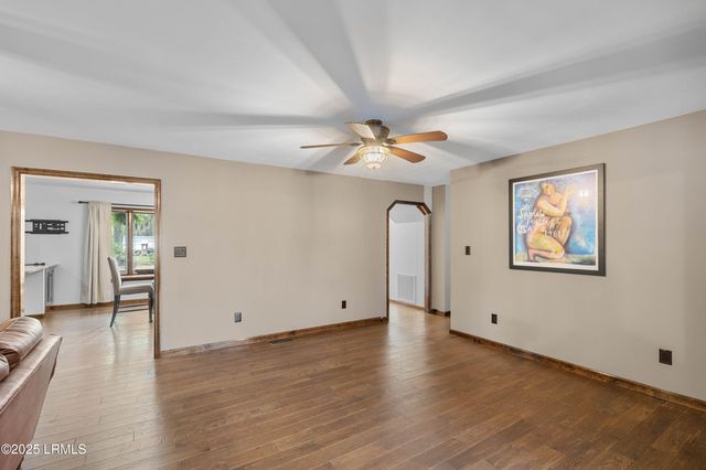 1806 Courtland Street, Port Royal, SC 29935