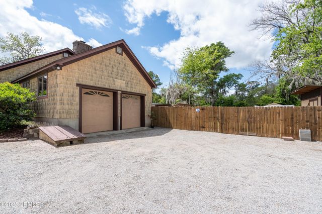 1806 Courtland Street, Port Royal, SC 29935