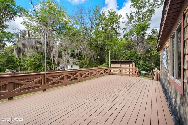 1806 Courtland Street, Port Royal, SC 29935