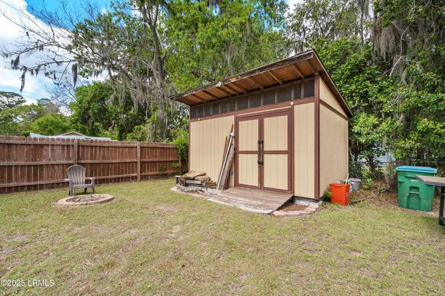 1806 Courtland Street, Port Royal, SC 29935