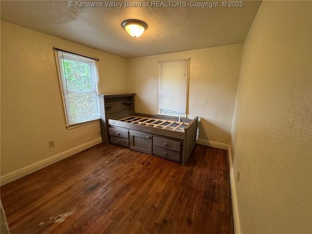 29 Lance Drive, Charleston, WV 25311